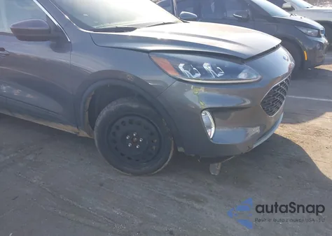 2021 Ford Escape Sel z USA, uszkodzony, nr VIN 1FMCU0H64MUB08822